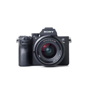 Sony Alpha A7III Kit FE 28-70mm f/3.5-5.6 OSS